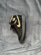 Nike Air Jordan 1 Retro High OG Black Metallic Gold Size 5.5Y Authentic 100