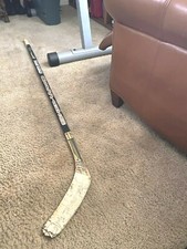 Adam Oates Washington Capitals Signed Sherwood PMPX 9950 Game Used Stick    