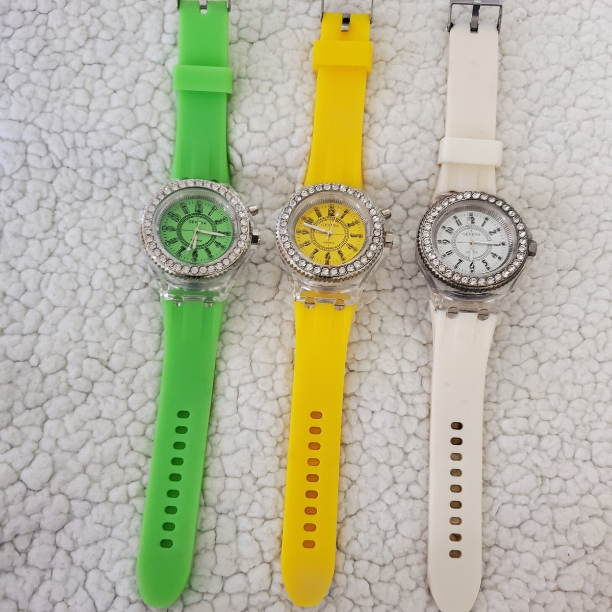 Set of Three Women\'s Fashion Watches - Green, Lime, Teal 40 Green Dial Watches, From Entry-Level to Luxury | Teddy  main image 4