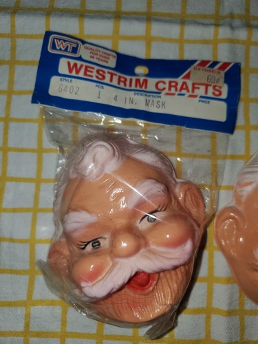 2 Vintage Westrim Crafts 6402 Santa Face Mask 4" - Picture 9 of 11