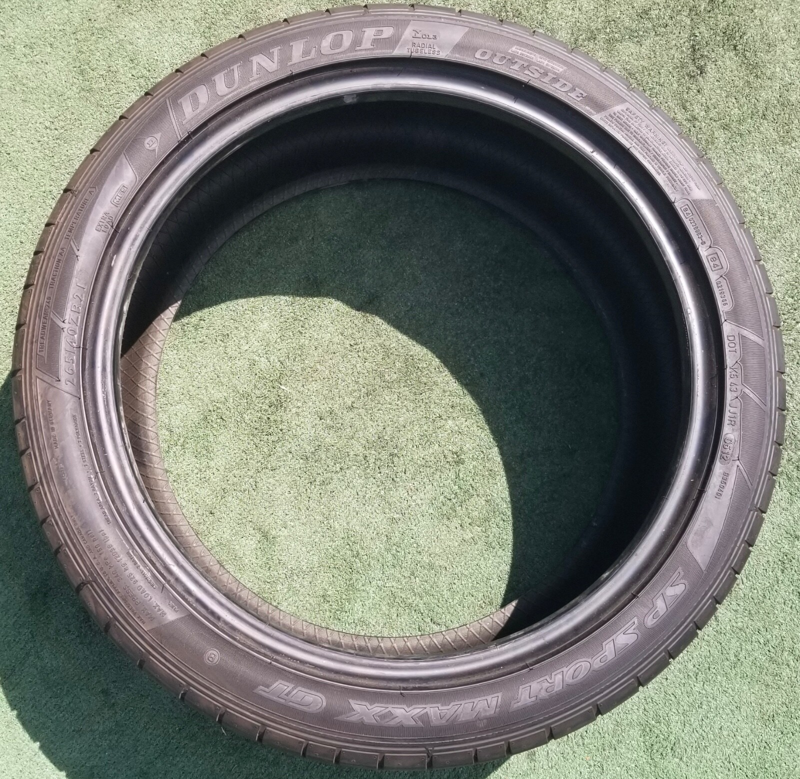265/40R21 Dunlop SP Sport MAXX GT Tires 265/40ZR-21 Bentley Mulsanne 95% Tread