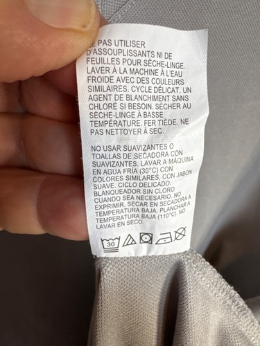 Perry Ellis Herren T-Shirt grau V-Ausschnitt Größe M 100% Polyester Freizeitkleidung 44-47 - Bild 6 von 6