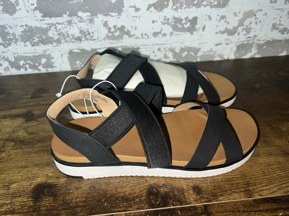 NWT! Violet & Red Tillie Sandal Shoes Size 7.5 Black - Image 3 of 4