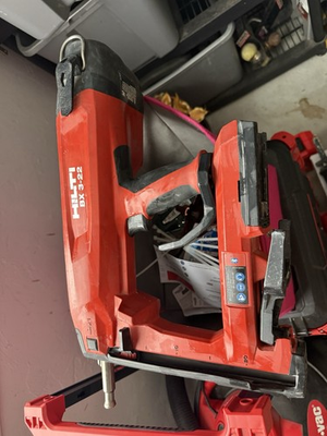 #ad Hilti BX 3 ME 22V Cordless Fastening Tool Nail Gun w 2 Batteries And Charger $575.00