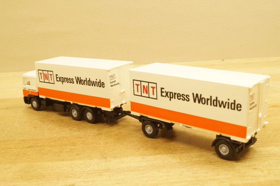 Ho 1:87 WIKING 574 01 42 Man F 90 Scambiare il Corpo Rimorchio " tnt Express " - Immagine 4 di 4