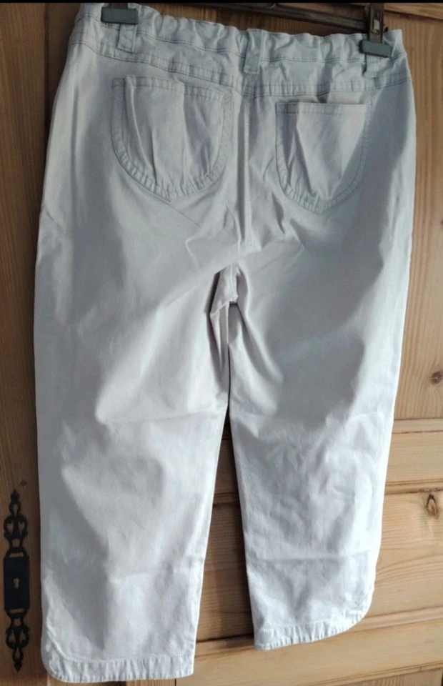 Lot : Joli Pantacourt Et T-shirt Manches Courtes Taille 40 - Photo 3/4