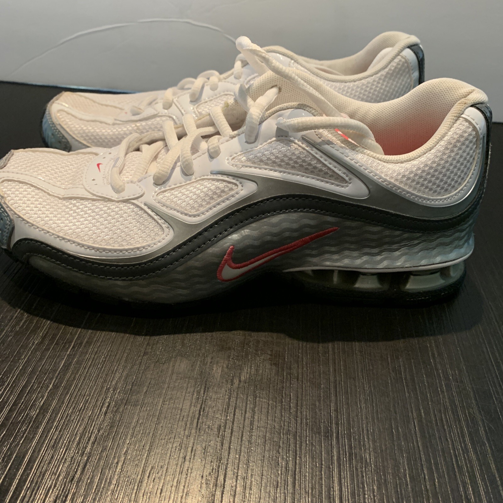 Women's Nike Reax Run 5 Sneakers Size 8 