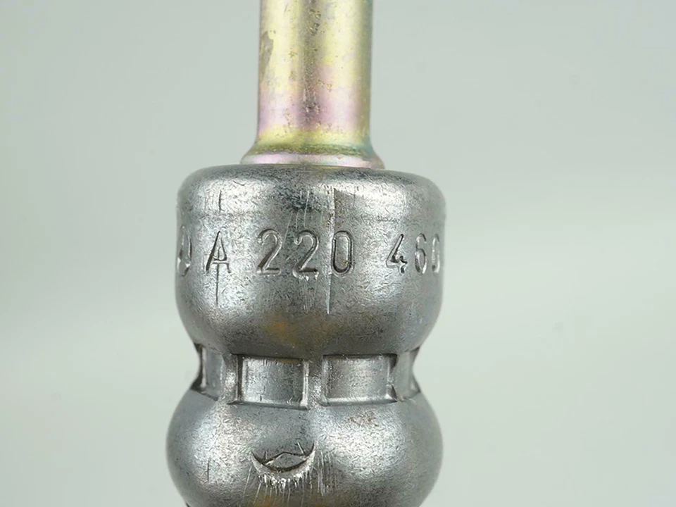 Manguera aire acondicionado Mercedes Benz Clase S S600 W220 2000-2006 Foto 4 de 4