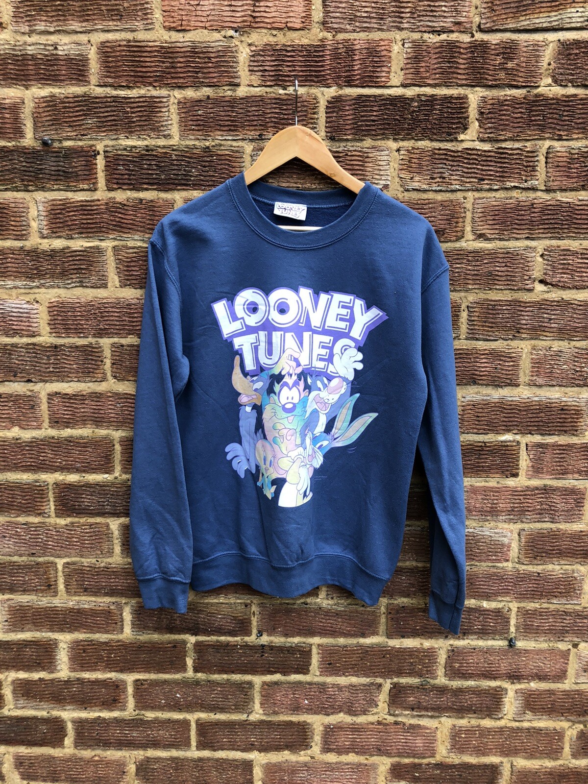Vintage 90'S Looney Tunes Turtleneck Sweatshirt, Made in USA, Men's Size L cotton white type Vintage Second Hand