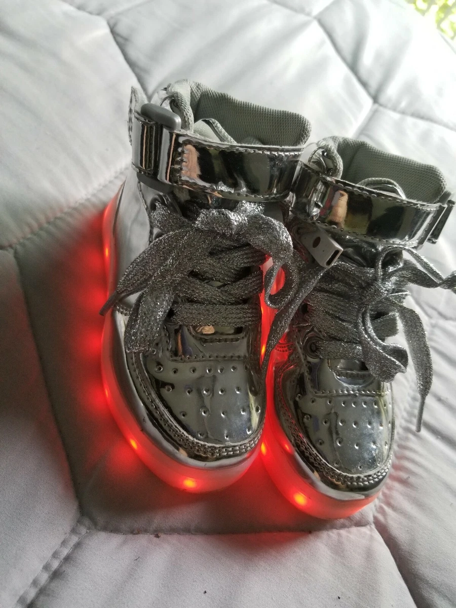 Kids Wheel Shoes Sneakers LED Light UP USB Rechargeable Roller Skates  Unisex | eBay