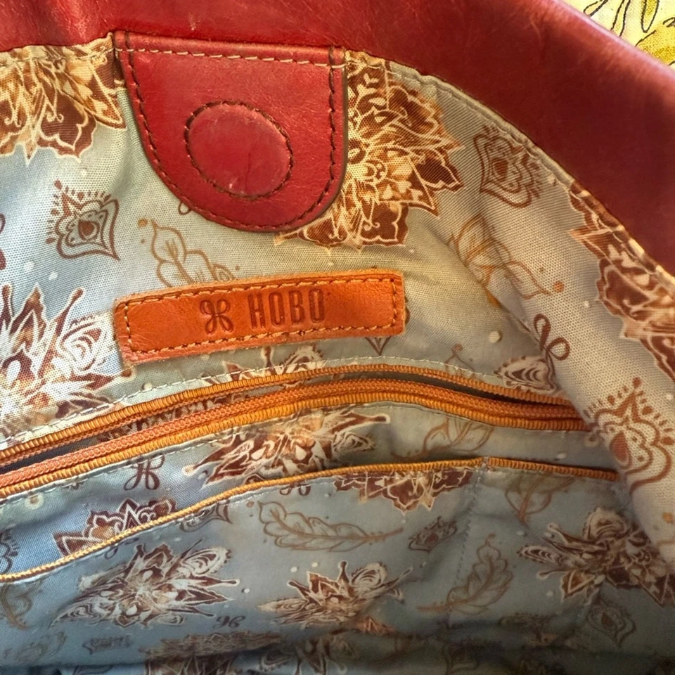 HOBO Rich Red Leather Shoulder Bag - Image 2 of 4