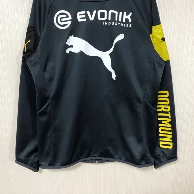 Puma Borussia Dortmund 2016-17 Padded Tracksuit M (International) thumbnail 3
