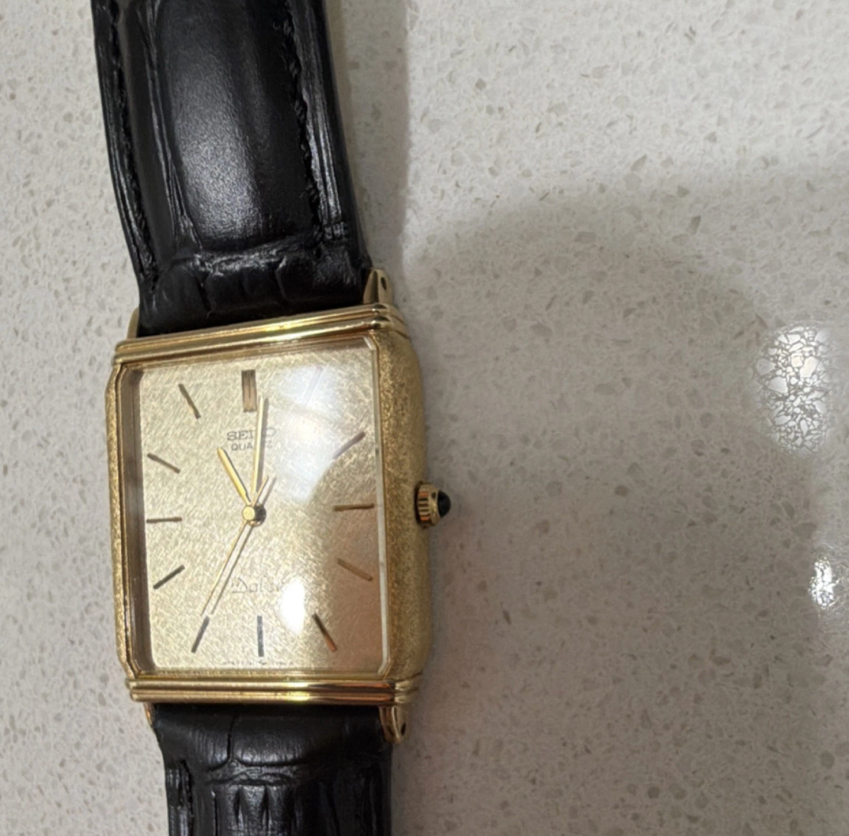 Vintage 1988 Seiko Dolce 7731-5230 Gold Dial Quartz Mens Watch