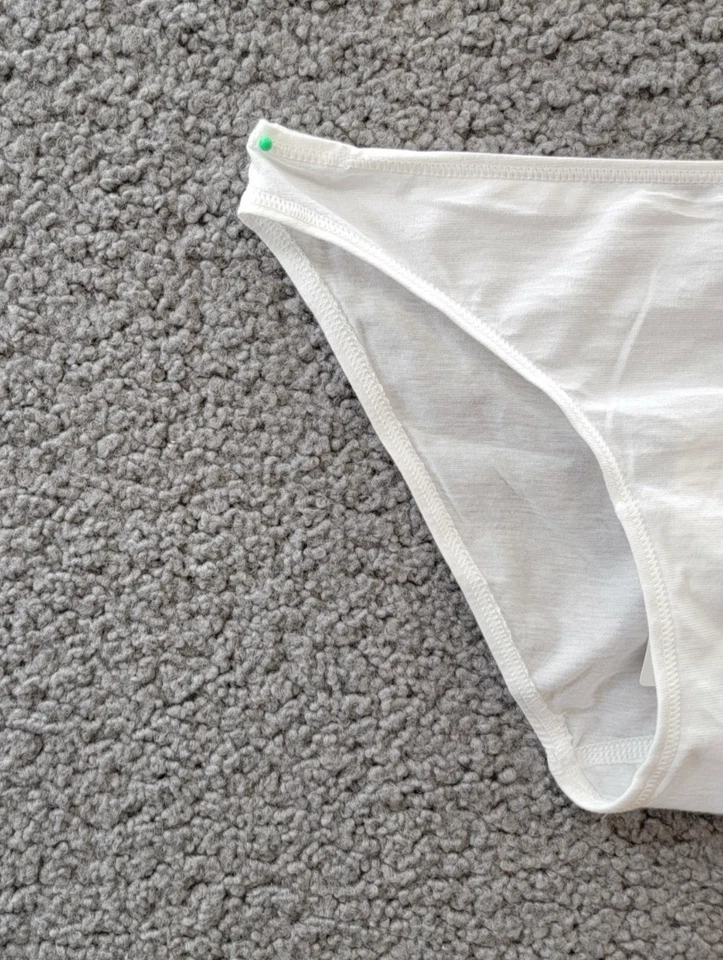 Ropa interior de bikini de algodón ultraligero Hanro para mujer XS- 2/4US blanco Foto 3 de 4