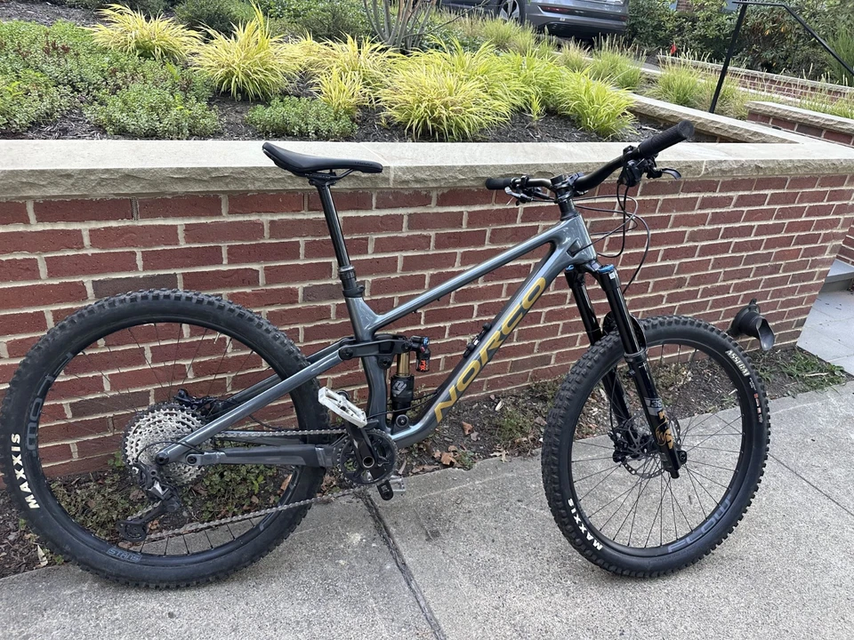 Mira Norco C2 2023 - Amortiguador nuevo de fábrica - Bajada de precio Foto 2 de 4