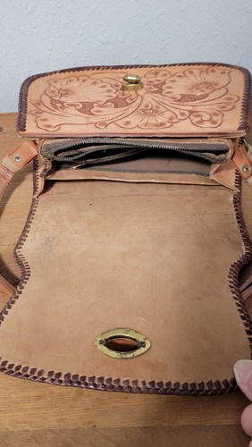 Vintage Hand Tooled Leather Purse Mexico Floral Motif - Picture 5 of 7