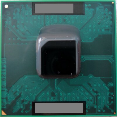 Processeur CPU Intel Celeron M 550 SLA2E 2.00/1M/533 Douille P Skt pour Laptop