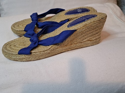 Gap Cute Comfy Beach Sandals Size 7 - Picture 4 of 8