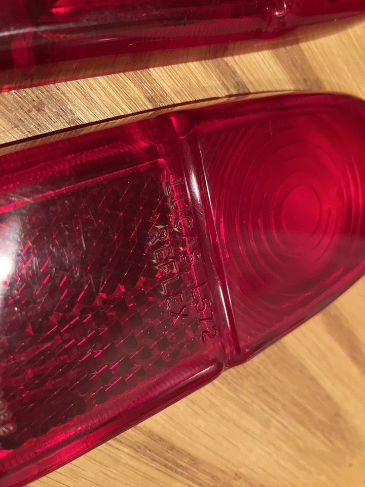 Одна пара линз заднего фонаря Lucas L572 Sunbeam Rapier & Hillman Minx, новые из старых запасов - Изображение 3 из 4