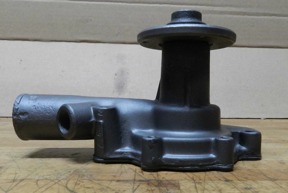 Bomba de agua reconstruida Datsun 410 411 520 521 1965-69 1,2 L, 1,3 L 4 cilindros Foto 3 de 4