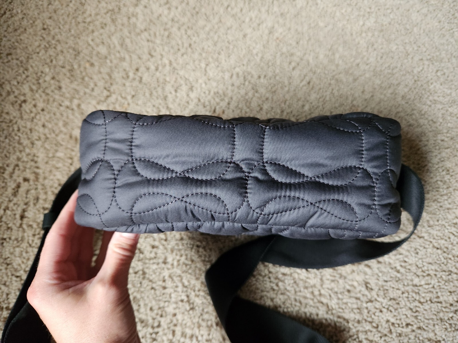 Lululemon Quilted Embrace Crossbody Bag. Black. 4L eBay