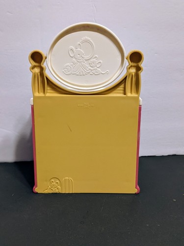 Fisher-Price Briarberry Furniture Dresser With Mirror Wood Look 1998 - Picture 3 of 3