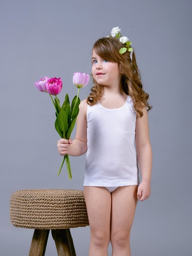 Wide shoulder tank top for girls in soft cotton very cute tank top