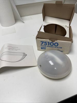Linear 75100 Passive Infrared Intrusion Detector Long Range PIR Motion VINTAGE