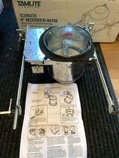 2 NEW Tamlite Lighting IC206ATQ 6" IC-RATED NEW WORK HSNG $10