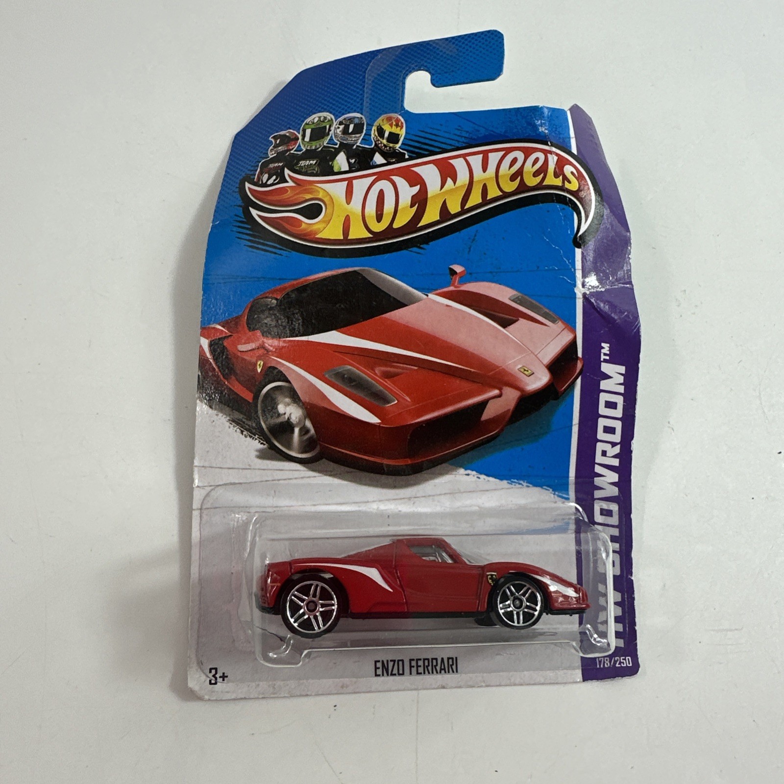 Hot Wheels Enzo Ferrari HW Showroom 2013 Red