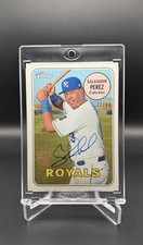 Top Salvador Perez Rookie Cards and Prospects 24