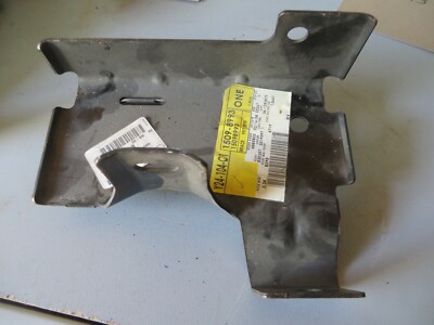 OEM # 15098993 GM General Motors OEM new FRONT Bumper Cover Support ...