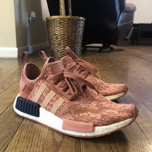 adidas nmd r1 pink salmon