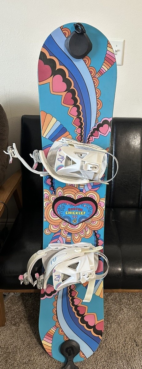 BURTON スノーボード チクレット125cm ビンディング付き 子供 キッズ BURTON スノーボード チクレット125cm ビンディング付き 子供 キッズ