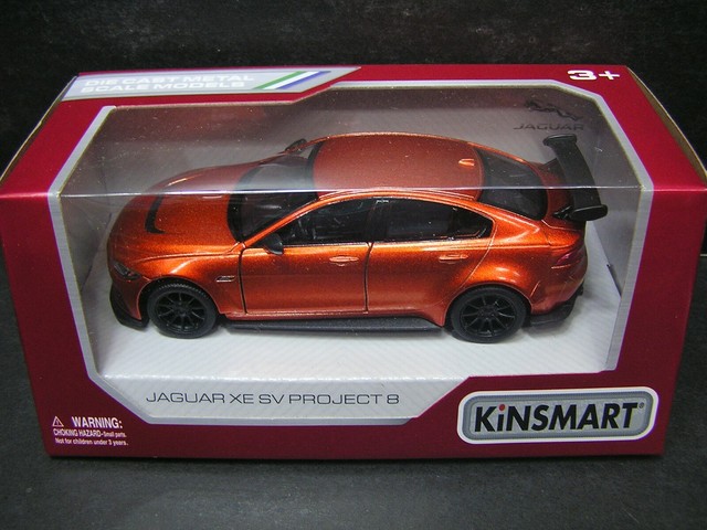 jaguar xe diecast model