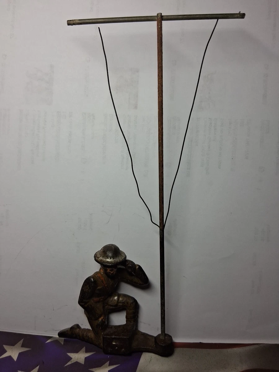 Rare Grey Iron Radio Set Operator W/ 2 Aerials Soldier