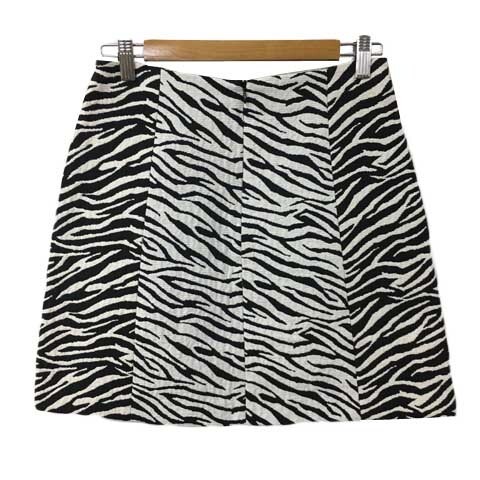 ZARA BASIC Trapezoid Mini Skirt All-Pattern White… - image 4