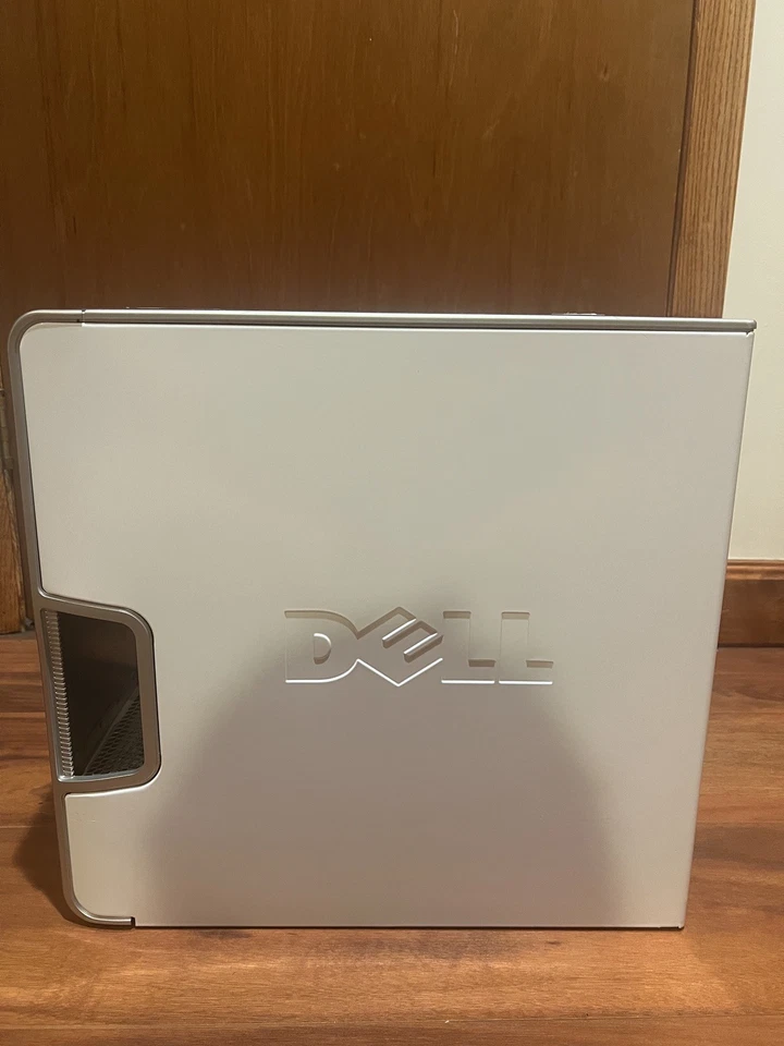 Dell Dimension E521 Desktop with Windows Vista Home Premium - Image 3 of 4