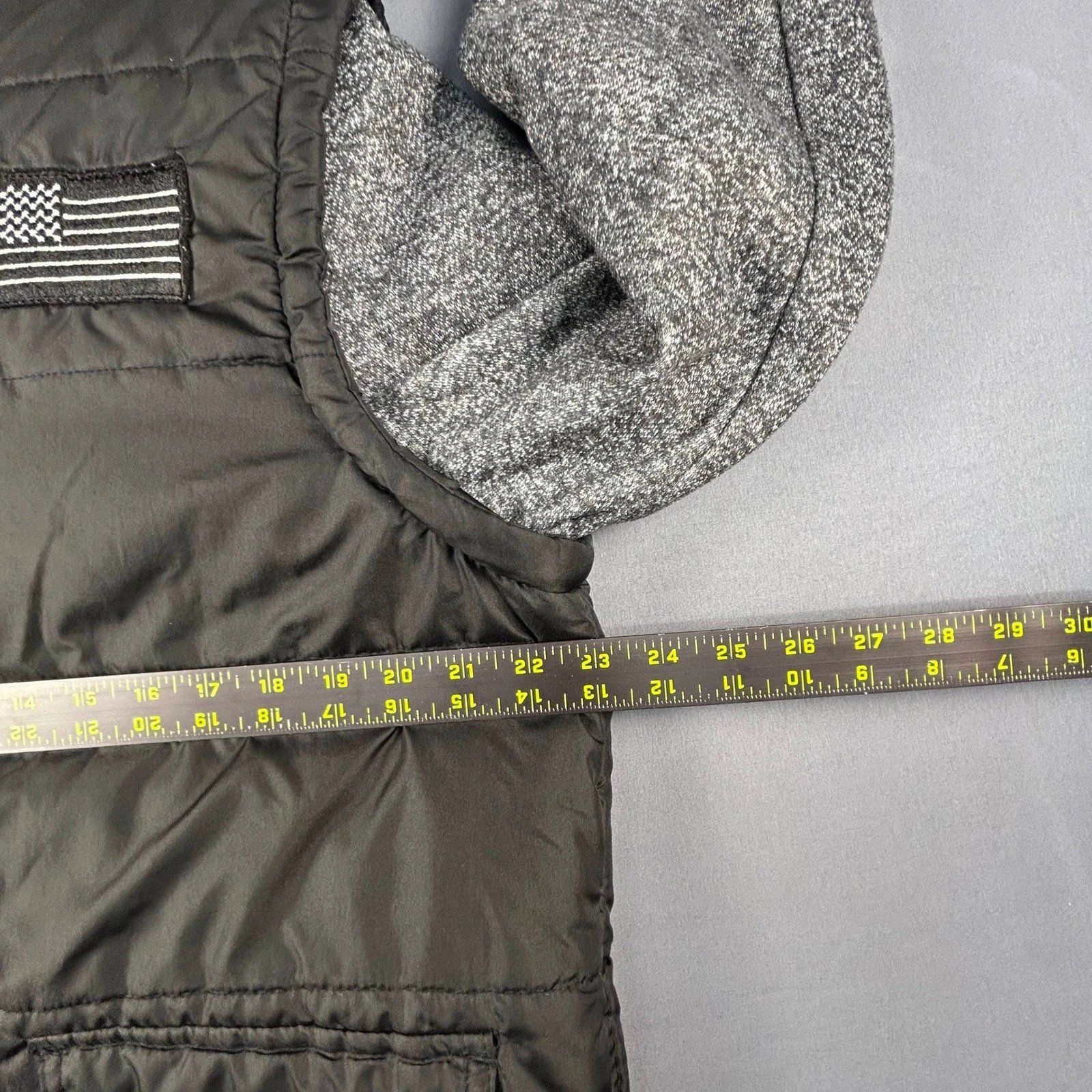 Distortion Mens Large Black Grey Hybrid Puffer Jacket Vest Knit Sleeves Flag L - product detail image 6