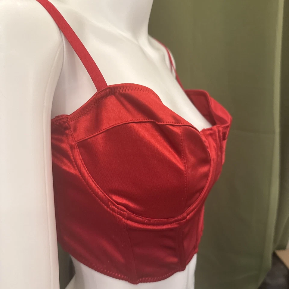 Sujetador Forever 21 para mujer talla XL rojo satinado con aros línea larga Foto 2 de 4