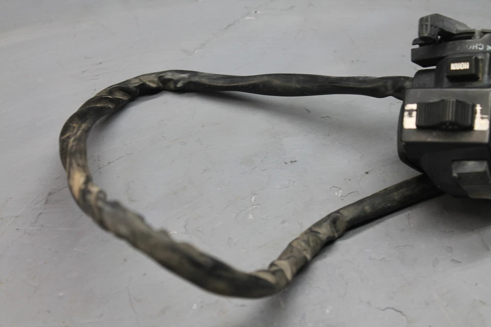 Yamaha Venture XVZ1200 1983 clip derecho en mango interruptor de arranque apagado interruptores Foto 3 de 4