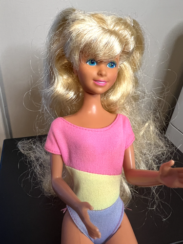 Barbie Hawaiian Fun Jazzie Doll 1990 - Picture 2 of 3