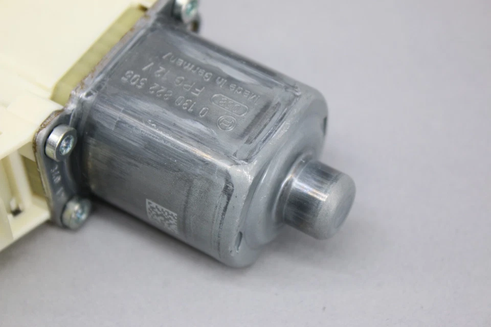 ✅ 08-16 Mercedes W204 C250 GLK350 Rear Left Side Door Window Regulator Motor OEM - Image 2 of 4