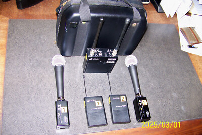 Azden 2CH UHF Wireless 10BT 51XT 200UPR SHURE SM58 MICs