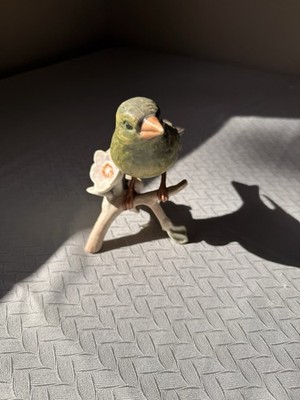 Vintage Goebel ''Greenfinch'' Matte Finish Figurine