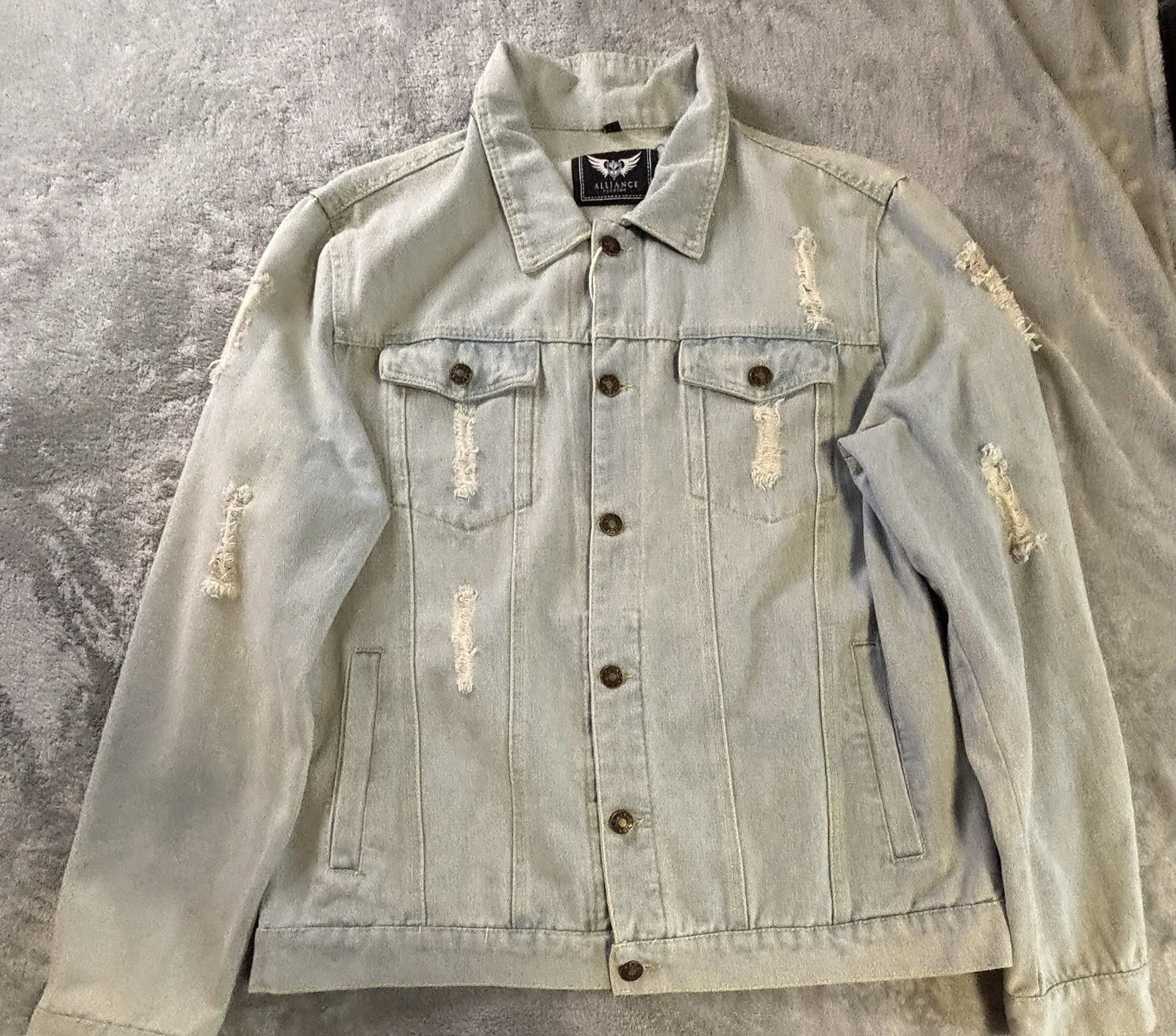 Alliance Fashion Men’s Distressed Distressed Denim Jacket Light Blue L Button Fr