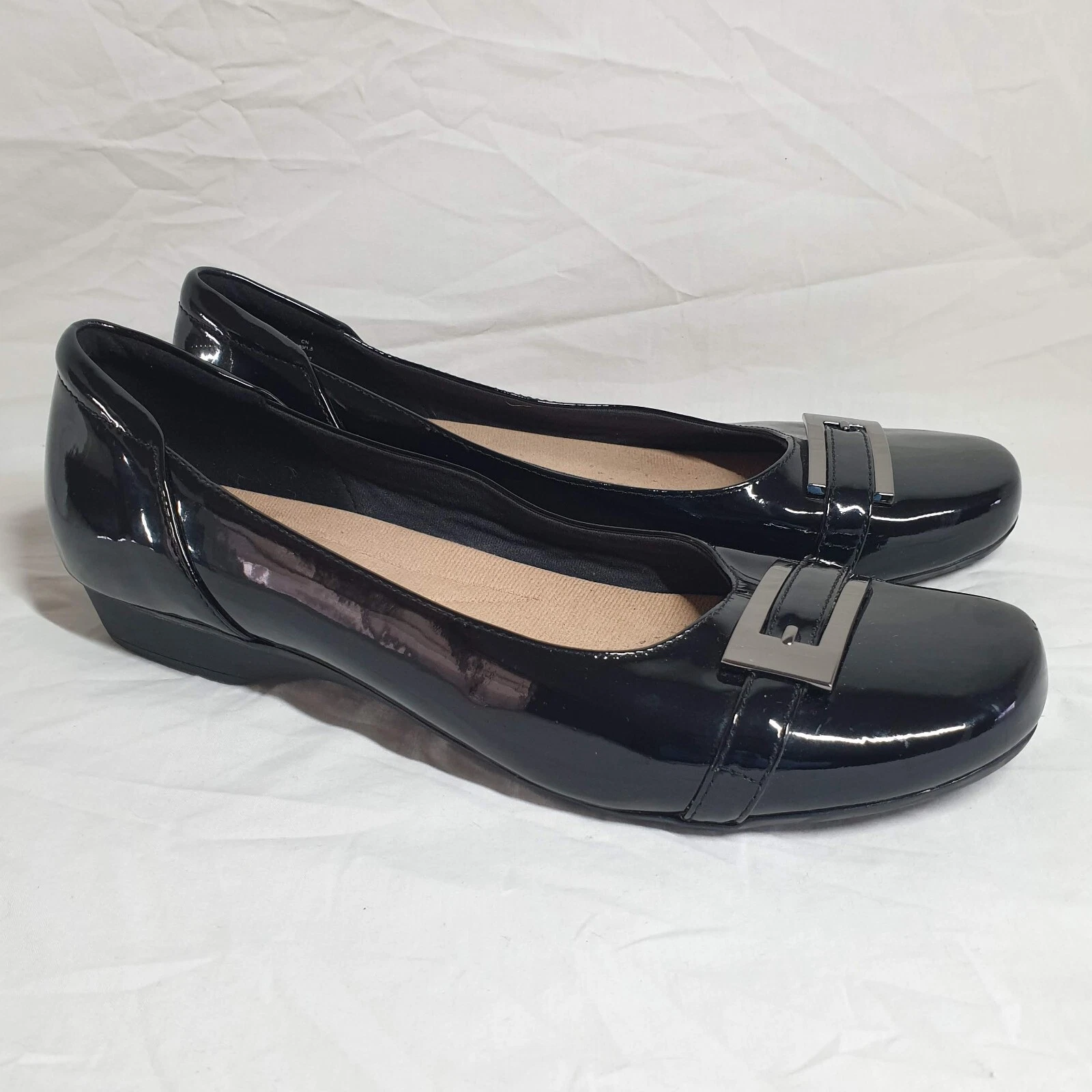 Ballerine Clarks nere in vernice taglia 8