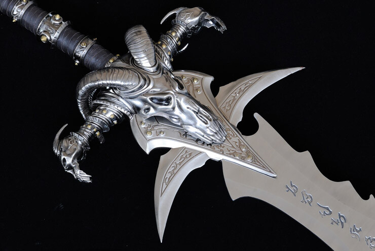 剣刀士（剣士）ホロカード ATK/DEF 1500 S1702 WOW LICH KING DEATH KNIGHTS FROSTMOURNE ARTHAS SWORD W/ 3D