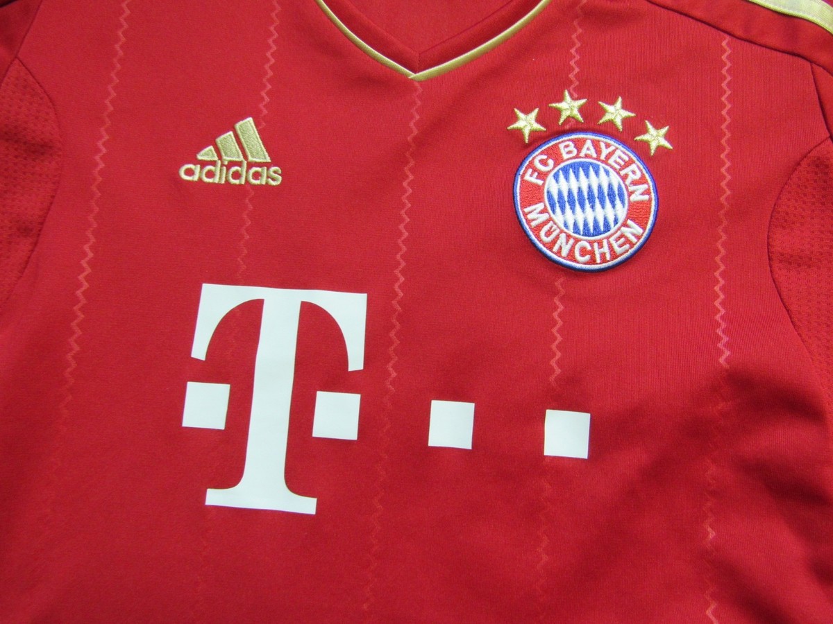 BAYERN MUNICH München home shirt jersey ADIDAS 2012-2013 Boys /S 140 cm/ 9-10YRS BAYERN MUNICH München home shirt jersey ADIDAS 2012-2013 Boys /S 140 cm/ 9-10YRS
