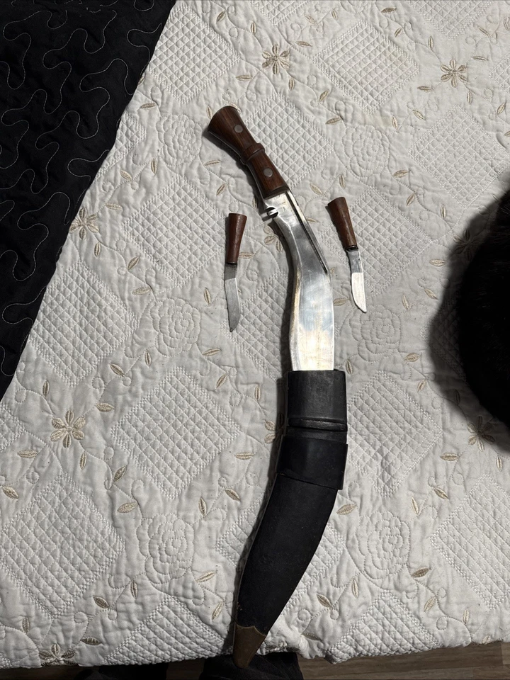 Cuchillo Nepal Gurkha KUKRI - Hoja de 14” - Funda Khukuri Hecha a Mano - Navaja Afilada Foto 2 de 3